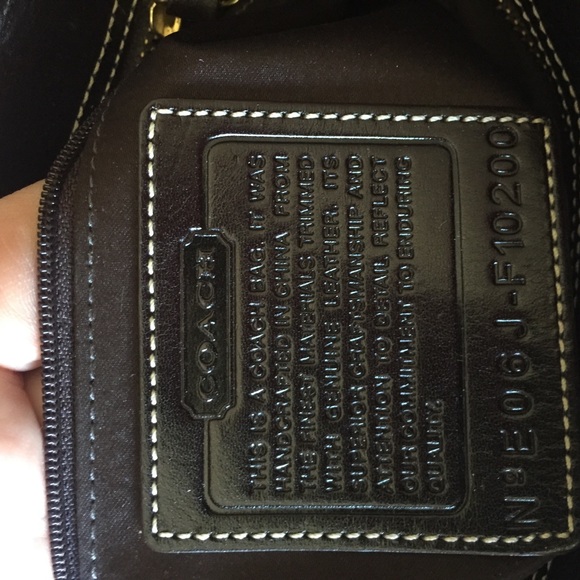 Coach Houndstooth Tweed & Suede Hamptons Handbag - Picture 8 of 8